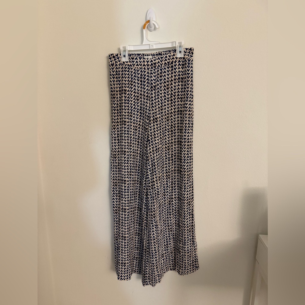 Ese On Ese Chic Navy and White Patterned Pants in Size Small